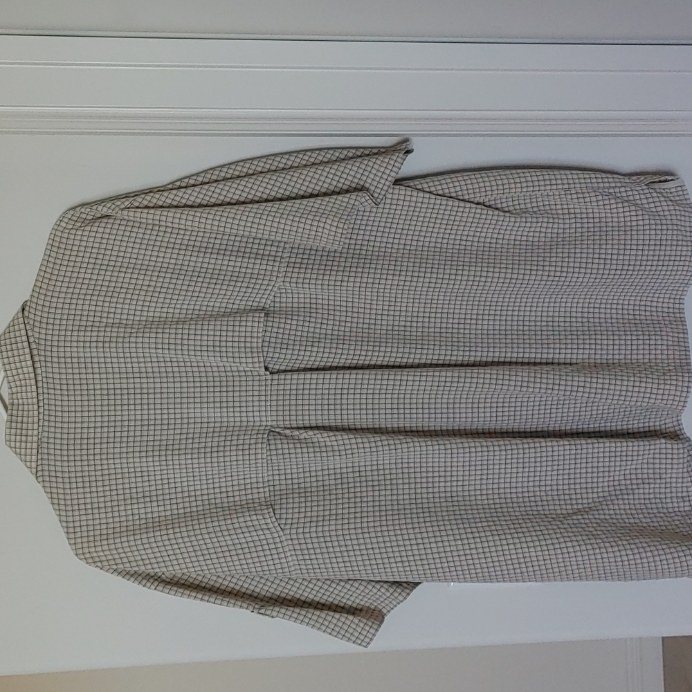 Men's Casual Button Shirt - Picture 4 of 5